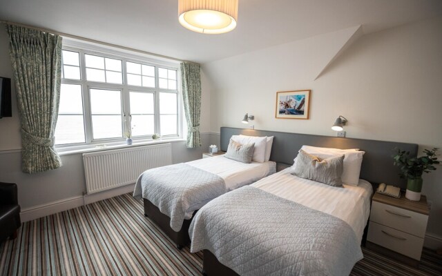 The Kingswood Hotel