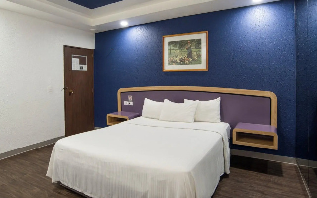 Hotel Menara