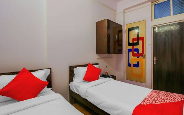 OYO 17168 Hz Lodge