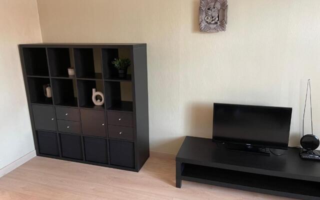 Spacious 3 bedroom apartment in great location