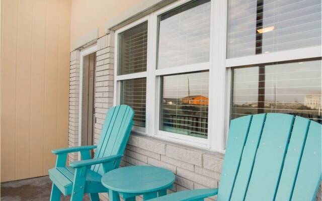 Island 31 2 Bedroom Condo