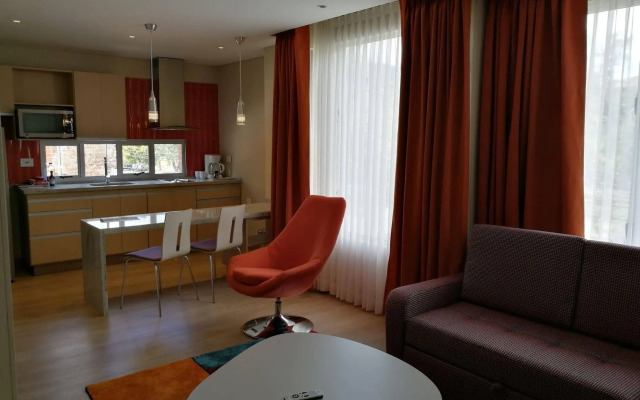 Hotel Plaza Suites