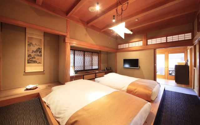 Fuji Onsenji Yumedono Hotel