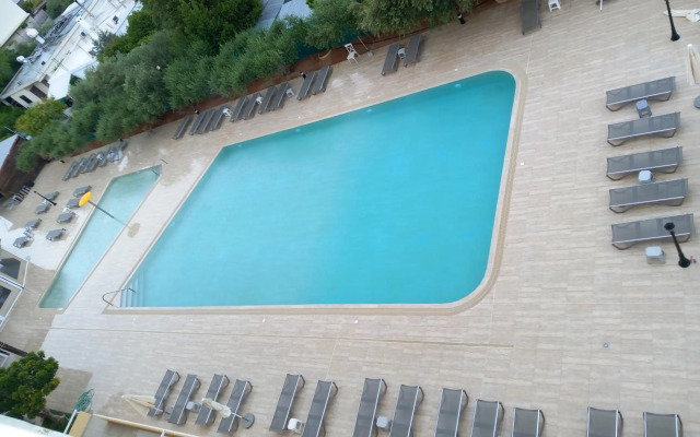 Sunquest Gardens Holiday Resort