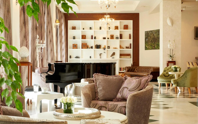 Dioni Boutique Hotel
