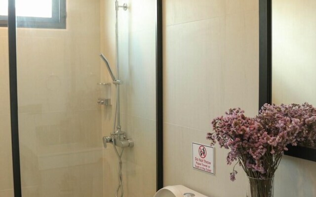 Attractive 4-Bedroom Pool Villa in Cherngtalay