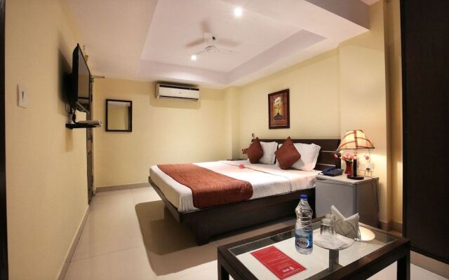OYO 2120 Hotel Silver Haze