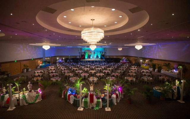 Azul Ixtapa Beach Resort and Convention Center - All Inclusive