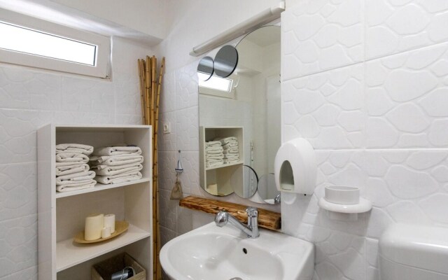 Awesome Apartment in Klek With Wifi and 2 Bedrooms