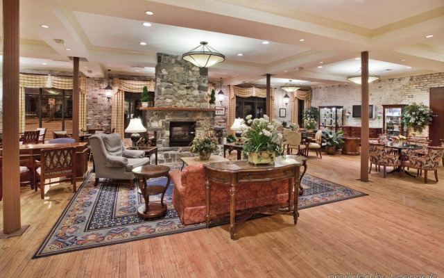 Staybridge Suites Savannah Historic District by IHG