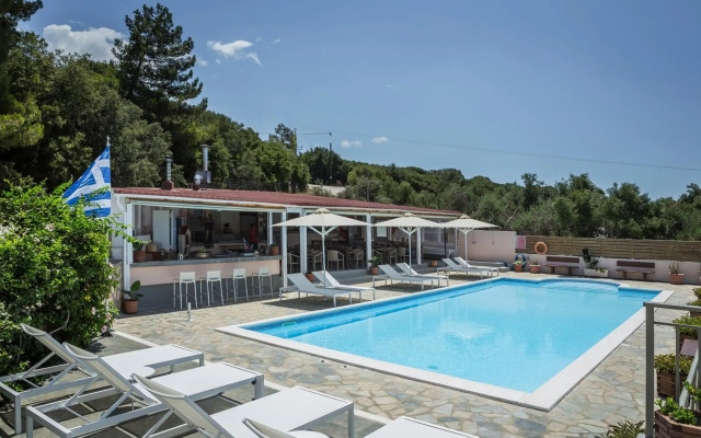 Panorama Fanari Studios & Apartments