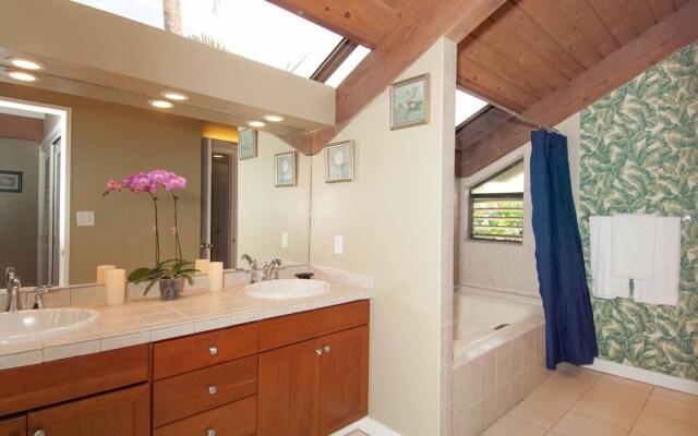 Kahana Outrigger #4b2 3 Bedroom Condo by RedAwning