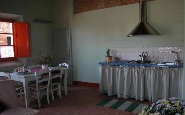 Apartment With Beautiful View in the Crete Senesi