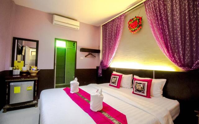 Fai Kham Boutique