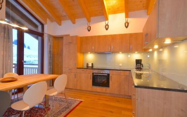 Ski-In Ski-Out Chalet Maiskogel 13B By Alpen Apartments