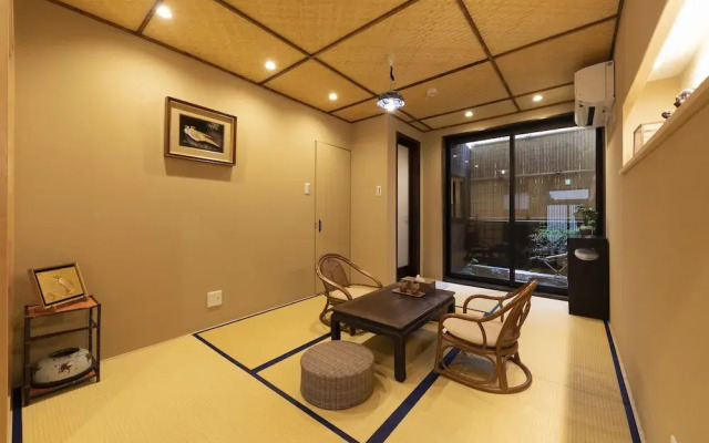 Shirakabanoyado-Uchikyuhoji