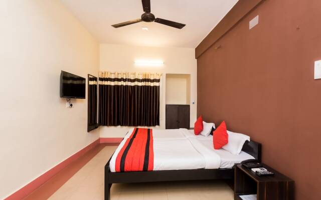 OYO 7326 Hotel Penguin