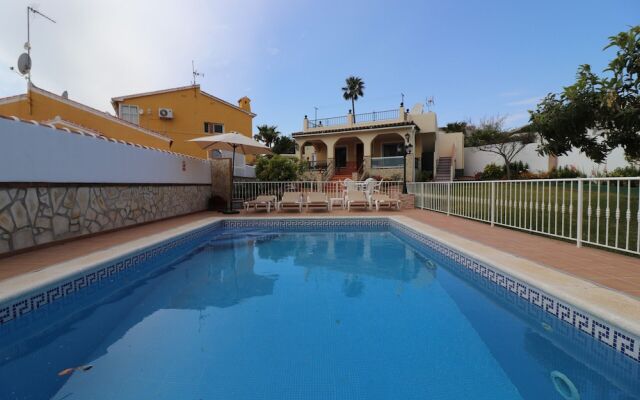 1107 Villa Salares