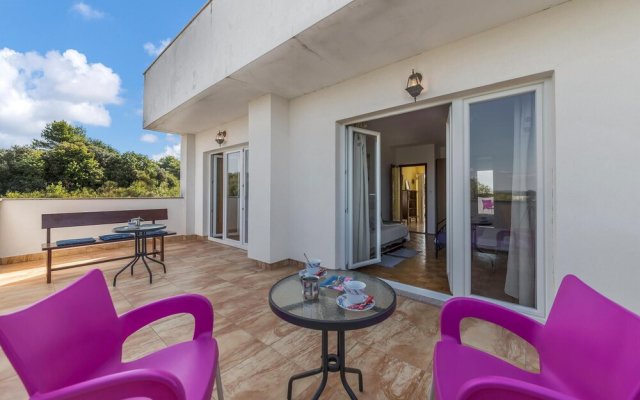 Awesome Home in Pula With Wifi and 2 Bedrooms