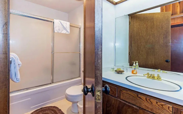 Viewpoint 131 - One Bedroom Condo