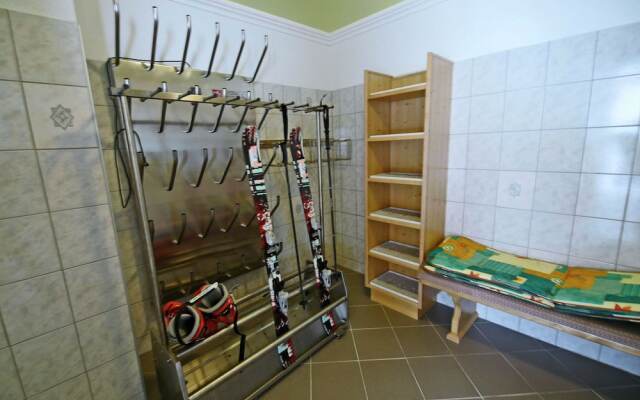 Modern Apartment In Kappl Near Ski Area
