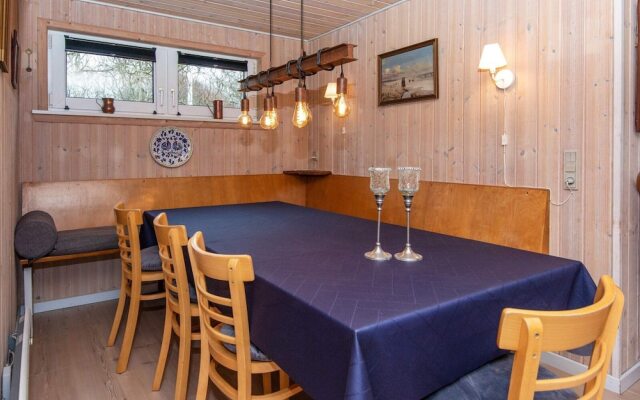 10 Person Holiday Home in Oksbol