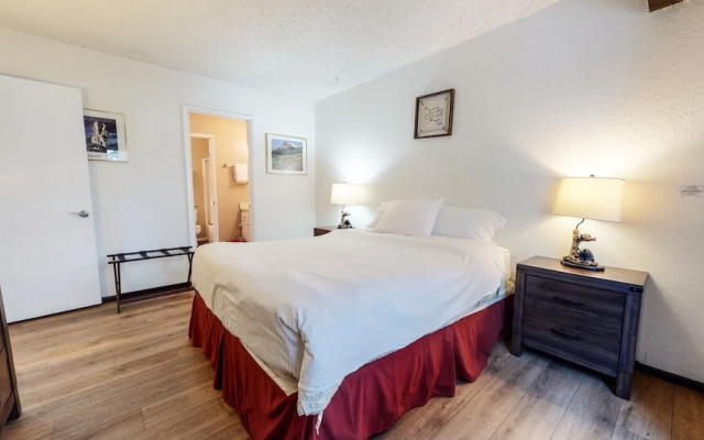 Hidden Valley 027 - Studio Condo