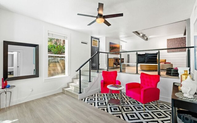 Style & Serenity - Steps Away From South Congress