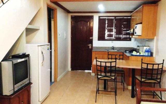 Crown Regency Residences Davao Hotel