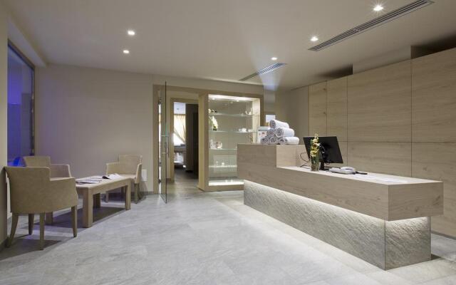 Design And Suite Hotel Ciarnadoi