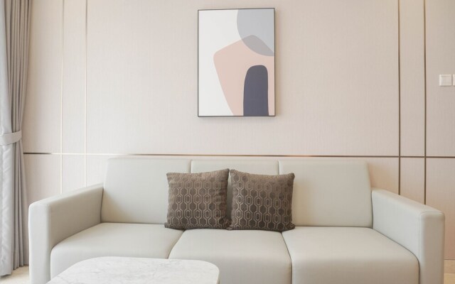 Exclusive 1Br Apartment With Study Room At Southgate Residence