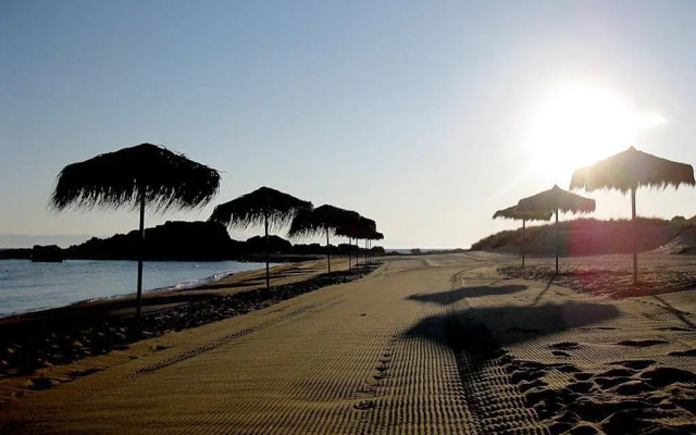 Brati II Beach Hotel