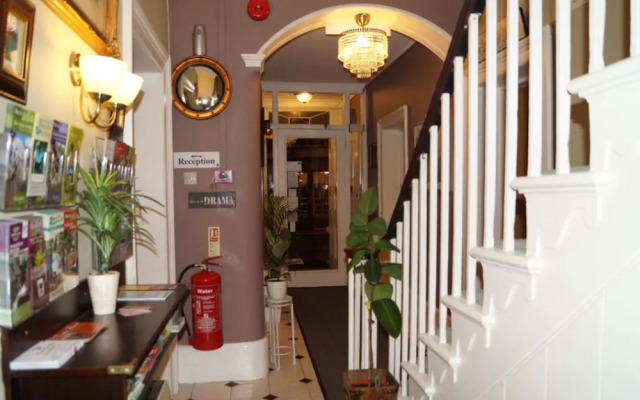 Lansdowne hotel