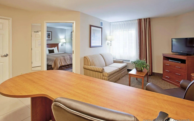 Candlewood Suites Airport by IHG