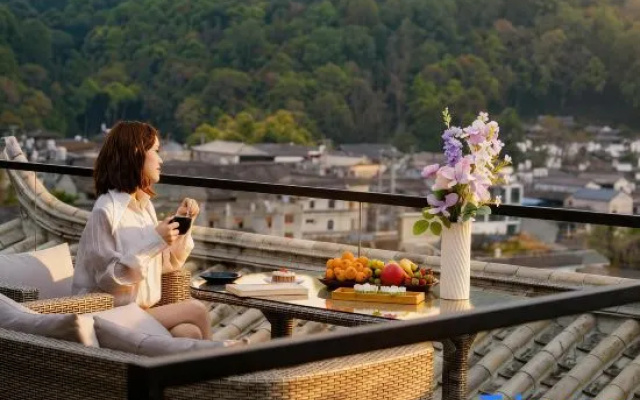 Linyunfuju · Volcanic Hot Spring | OZ Sanctuary 270Spend Cloudview Scenic Mountain Villa – People – Baoshan