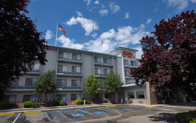 Shilo Inn Suites Hotel - Nampa Suites - Idaho