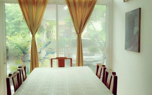 Little Mango Lovely Home