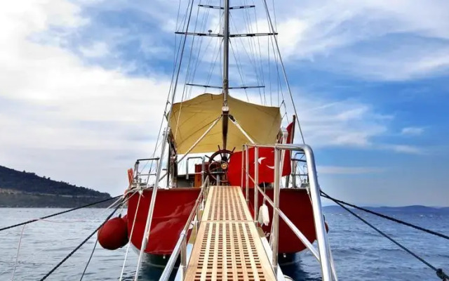 Casadellarte Luxury Private Gulet 5 Cabins