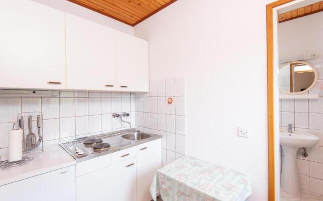 Apartments Sugor-70m from sea