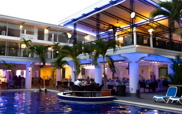 Clarkton Hotel