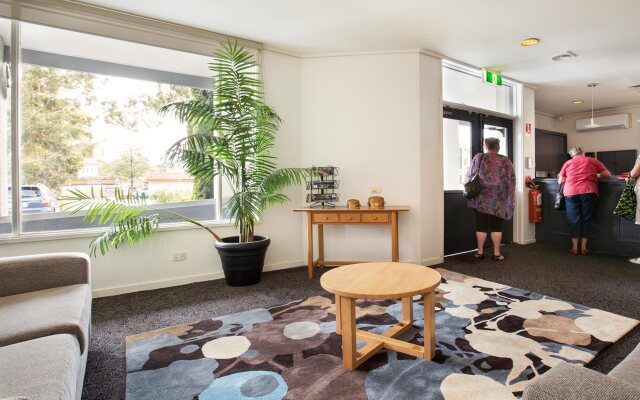 Nightcap at Ferntree Gully Hotel Motel