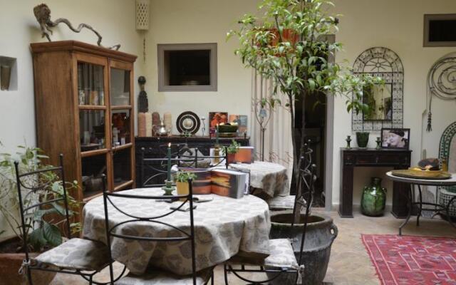 Riad Light of Life