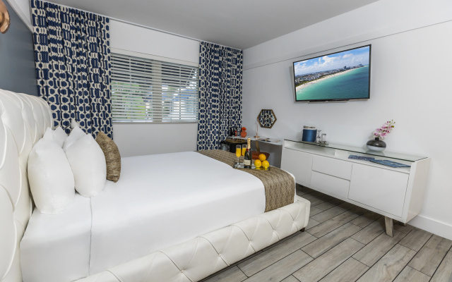 Oceanside Hotel and Suites - Image 3