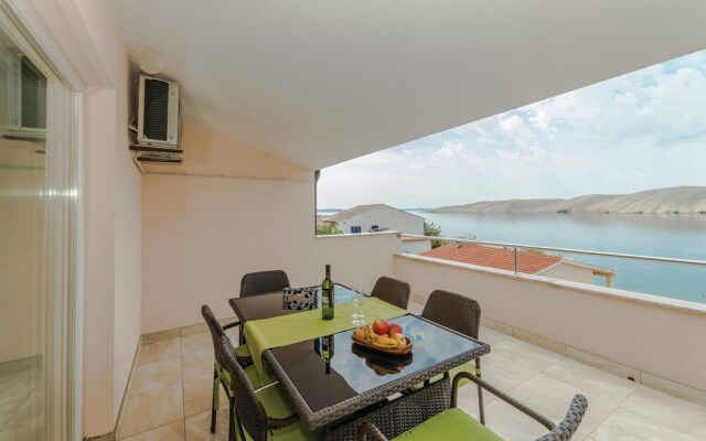 Amazing Home in Miskovici With Wifi and 3 Bedrooms