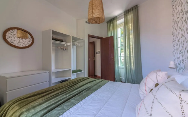 Green Rose by Wonderful Italy