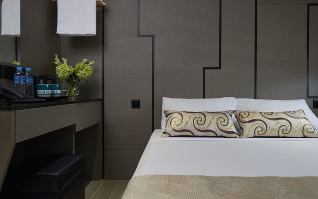 Hotel 81 Gold