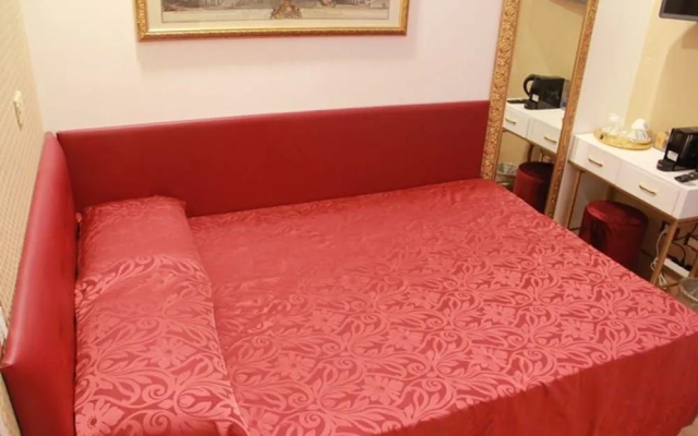 Trevi Qq Rooms