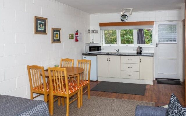 Brookby Motel