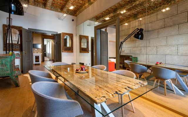 Mostecká Apartments