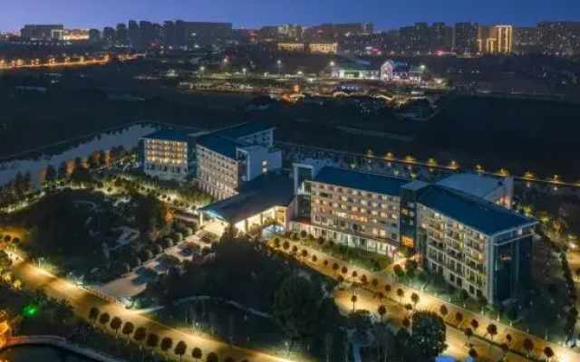 Wyndham Garden Qianjiang Downtown